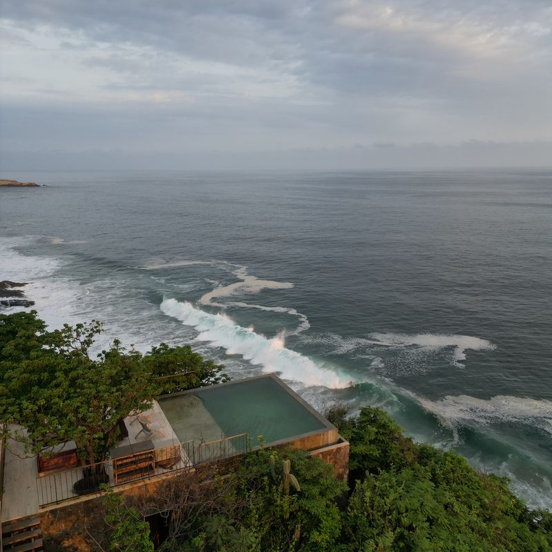 Cliffside Villa in Mazunte