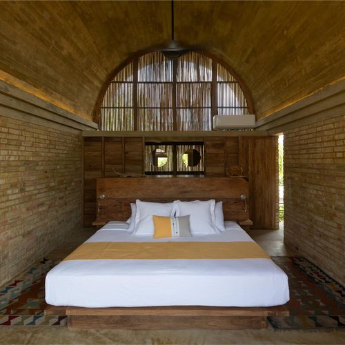 Designer home in Ventanilla