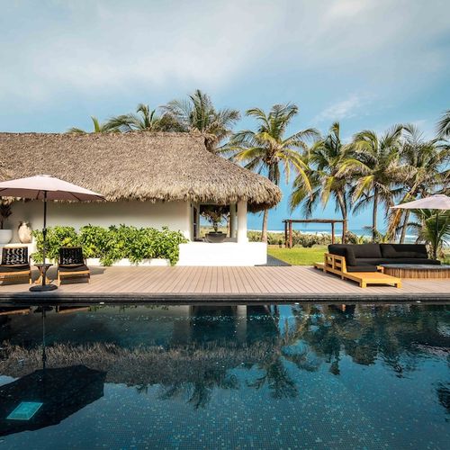 Oceanfront Villa in Santa María Colotepec