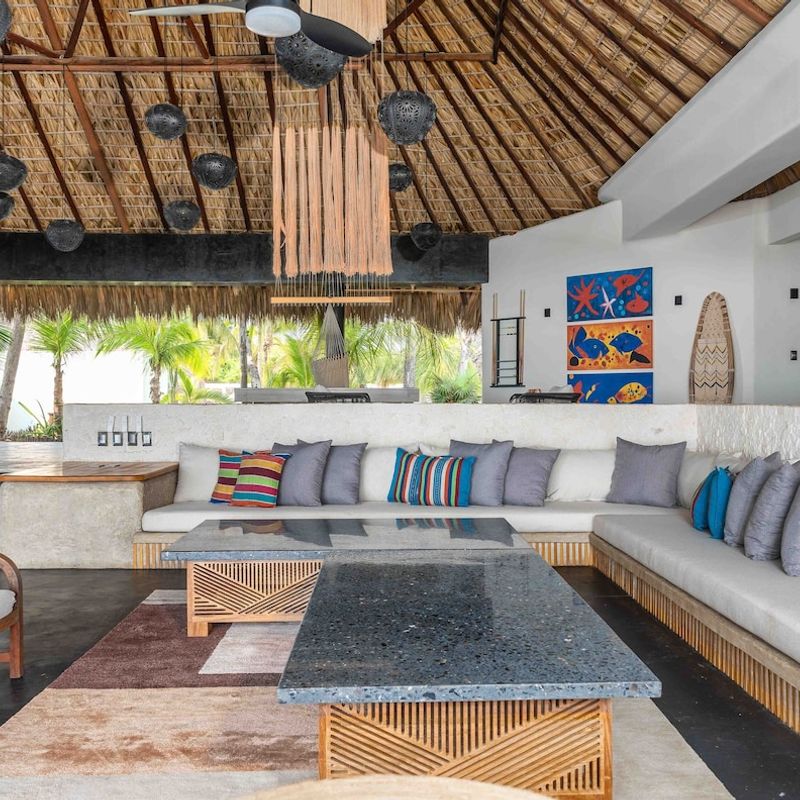 Oceanfront Villa in Santa María Colotepec