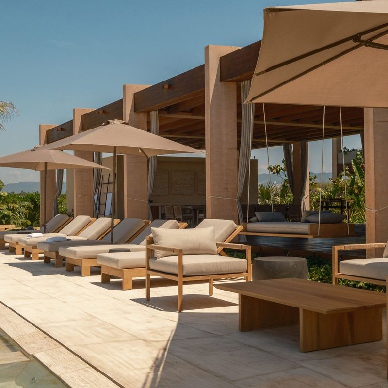 Beachfront Villa in El Rosedal