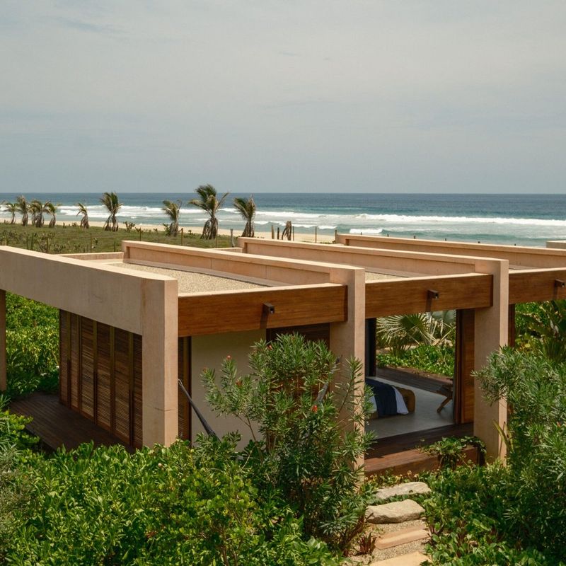 Beachfront Villa in El Rosedal