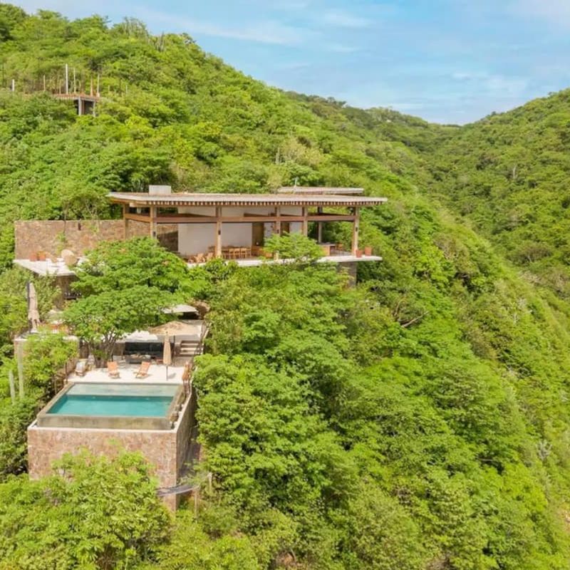 Cliffside Villa in Mazunte