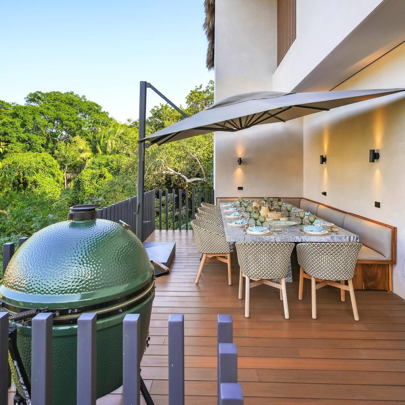 Oceanfront Villa in Paradise Coves