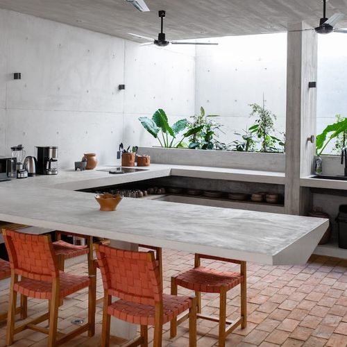 Brutalist Home in La Punta