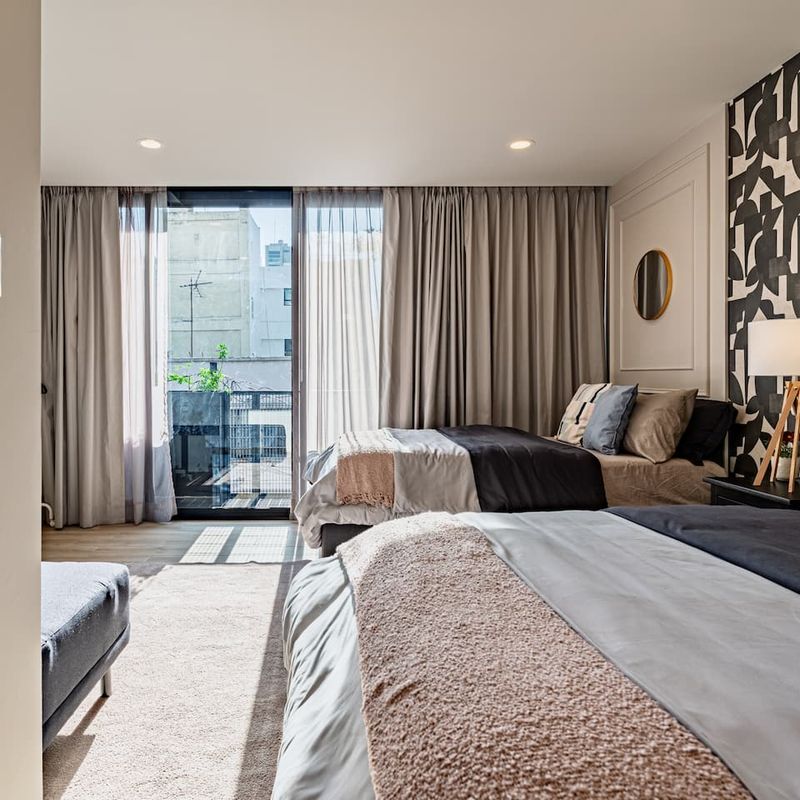 Row Home in Roma Sur