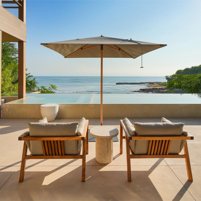 Oceanfront Villa in Paradise Coves