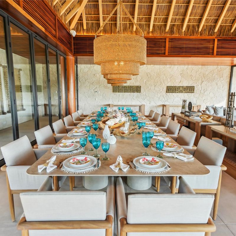 Oceanfront Villa in Paradise Coves