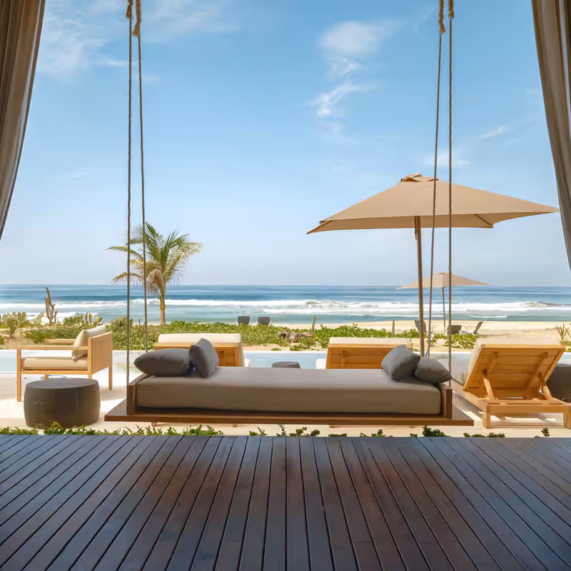 Beachfront Villa in El Rosedal