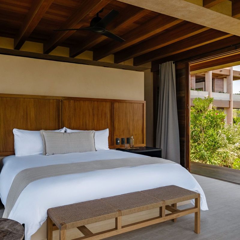 Beachfront Villa in El Rosedal