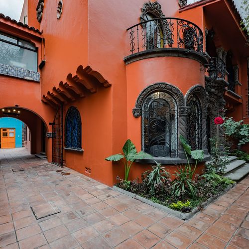 Large Home in Anzures