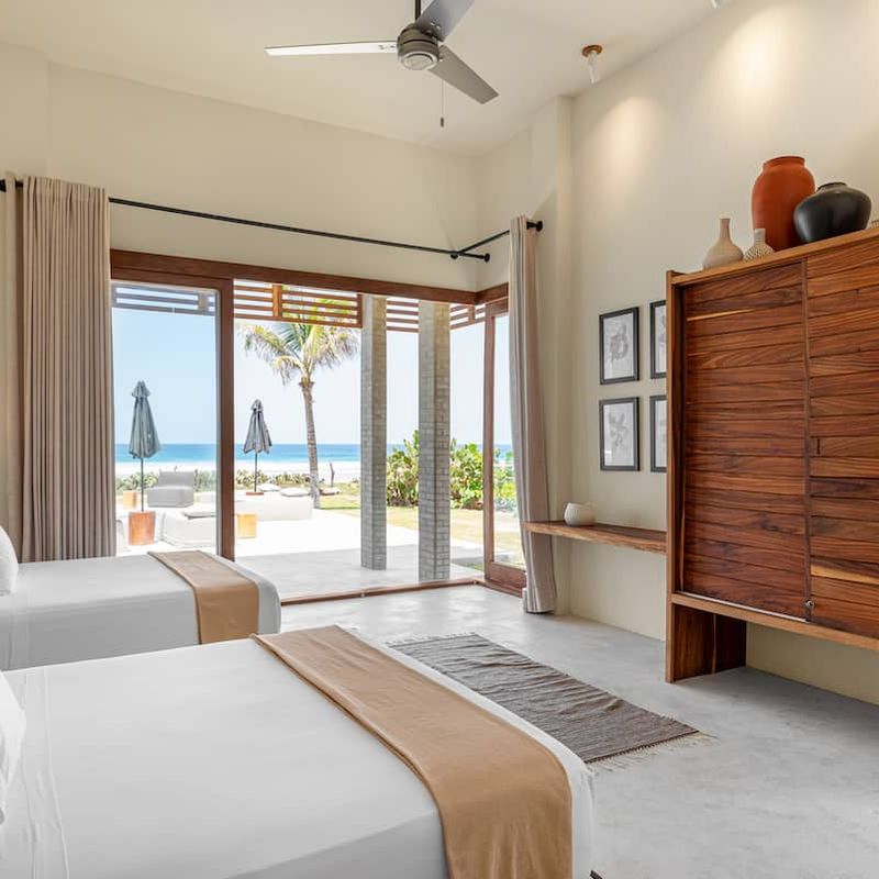 Beachfront Villa in Plataforma