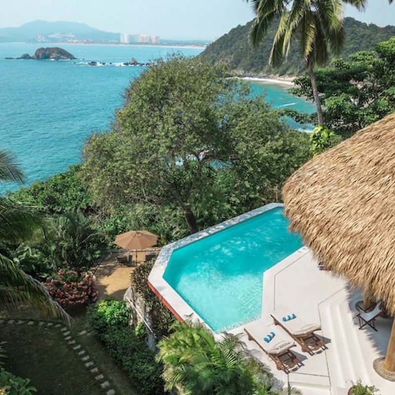 Cliffside Villa in Ixtapa