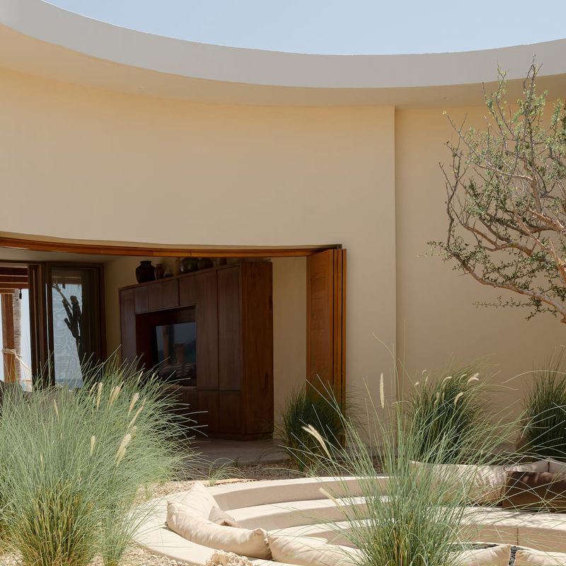 Beachfront Villa in La Ribera