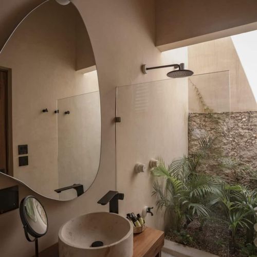 Home in Paseo de Montejo