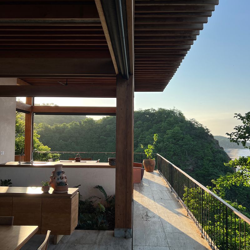 Cliffside Villa in Mazunte