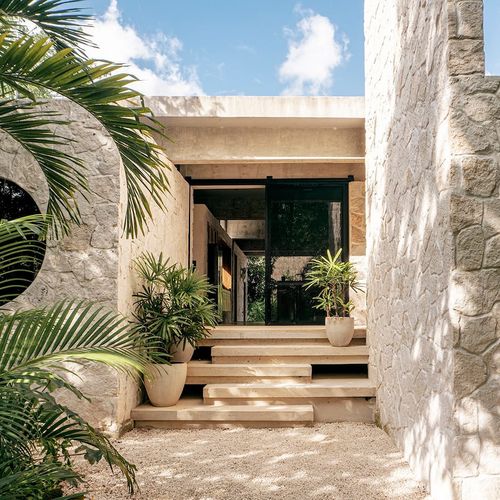 Designer Home in Macario Gómez