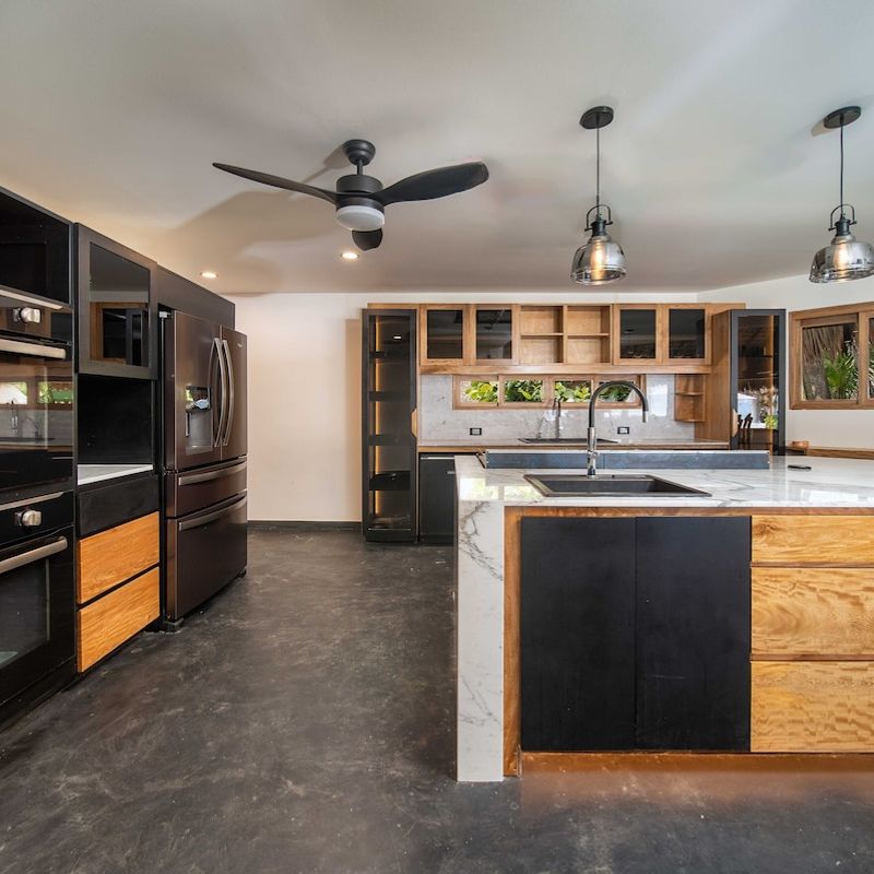 Oceanfront Villa in Santa María Colotepec