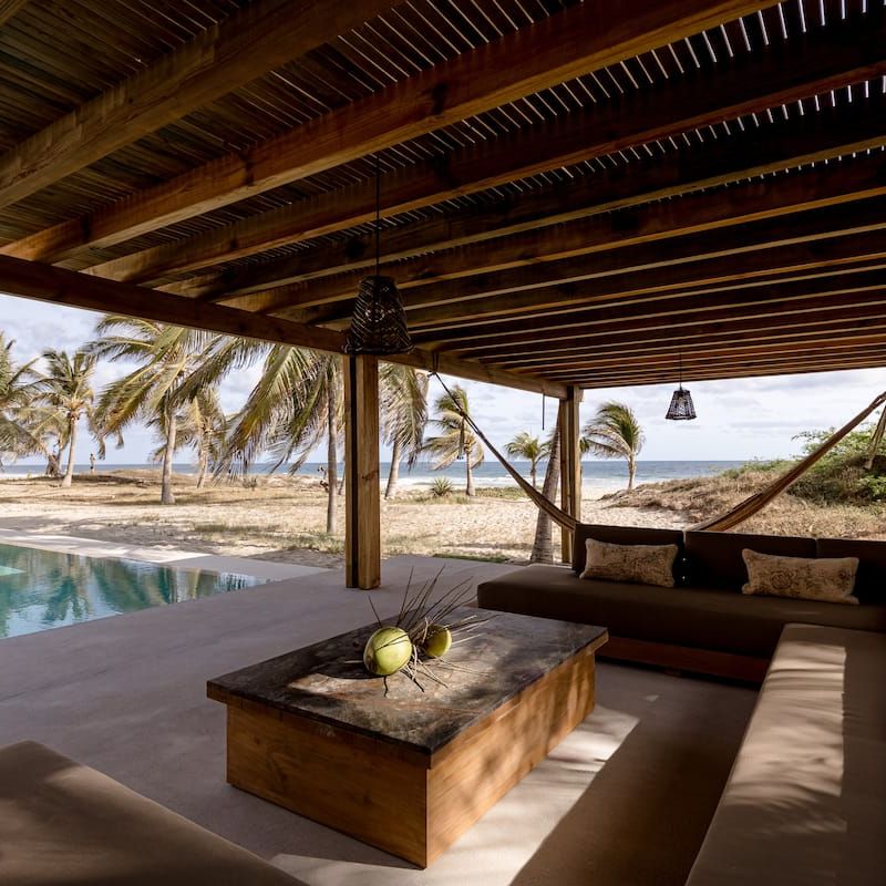 Beachfront Villa in Los Naranjos