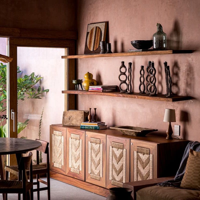 Beachfront Villa in Los Naranjos