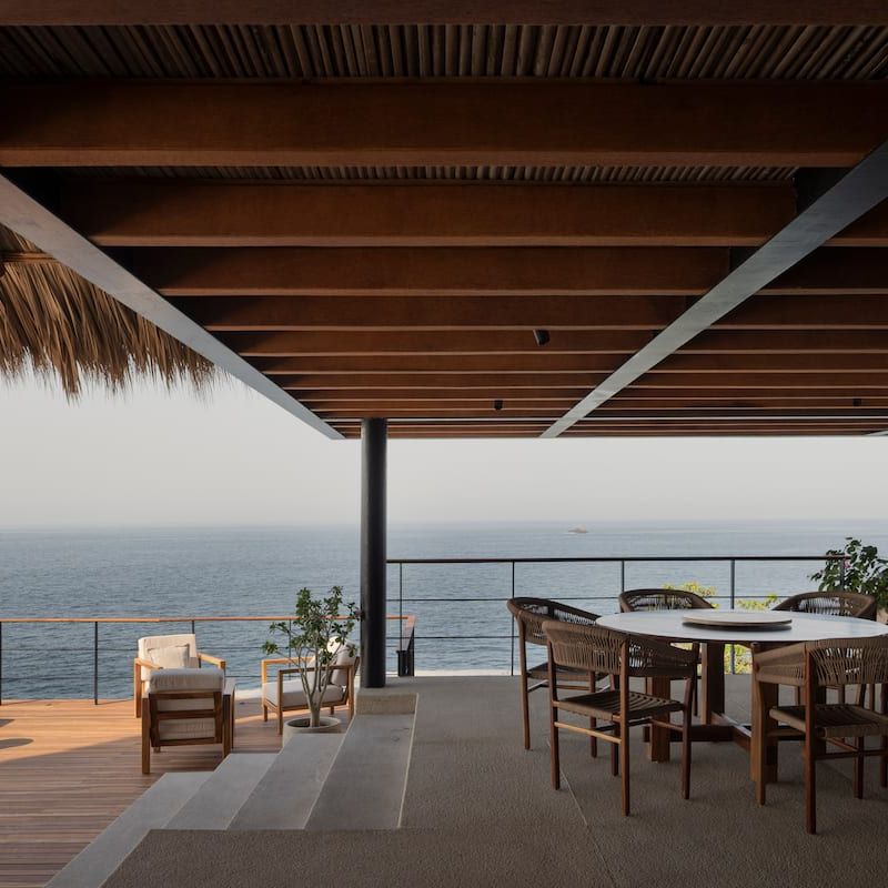 Luxury villa in Zihuatanejo