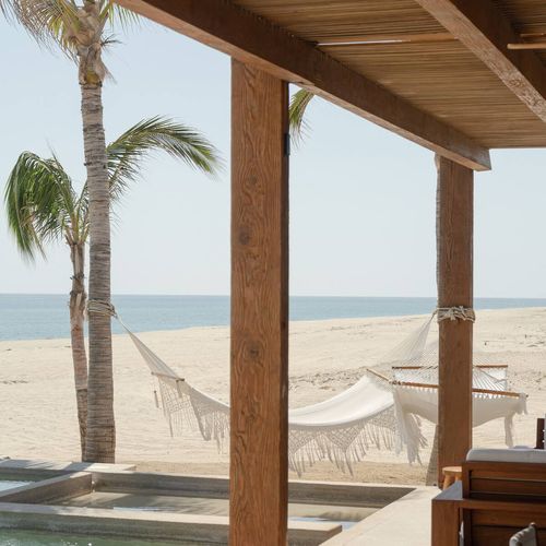Beachfront Villa in La Ribera