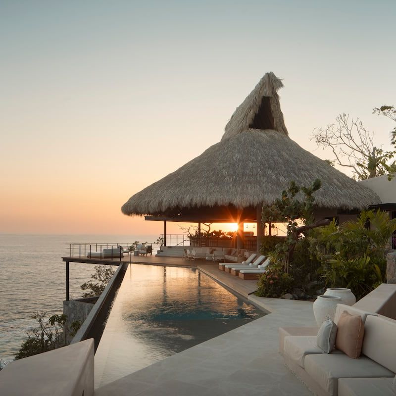 Luxury villa in Zihuatanejo