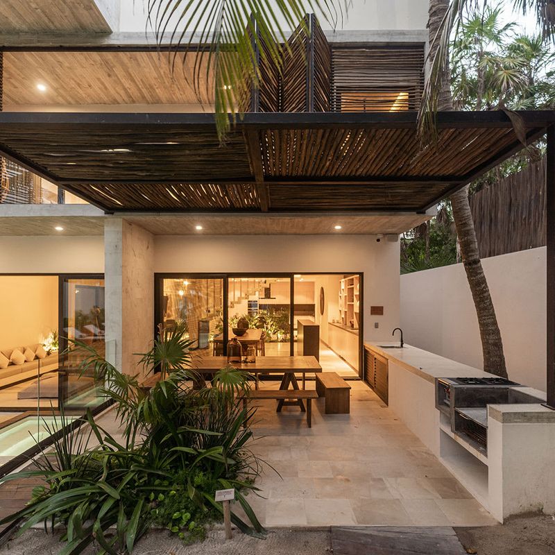 Beachfront Villa in Soliman Bay