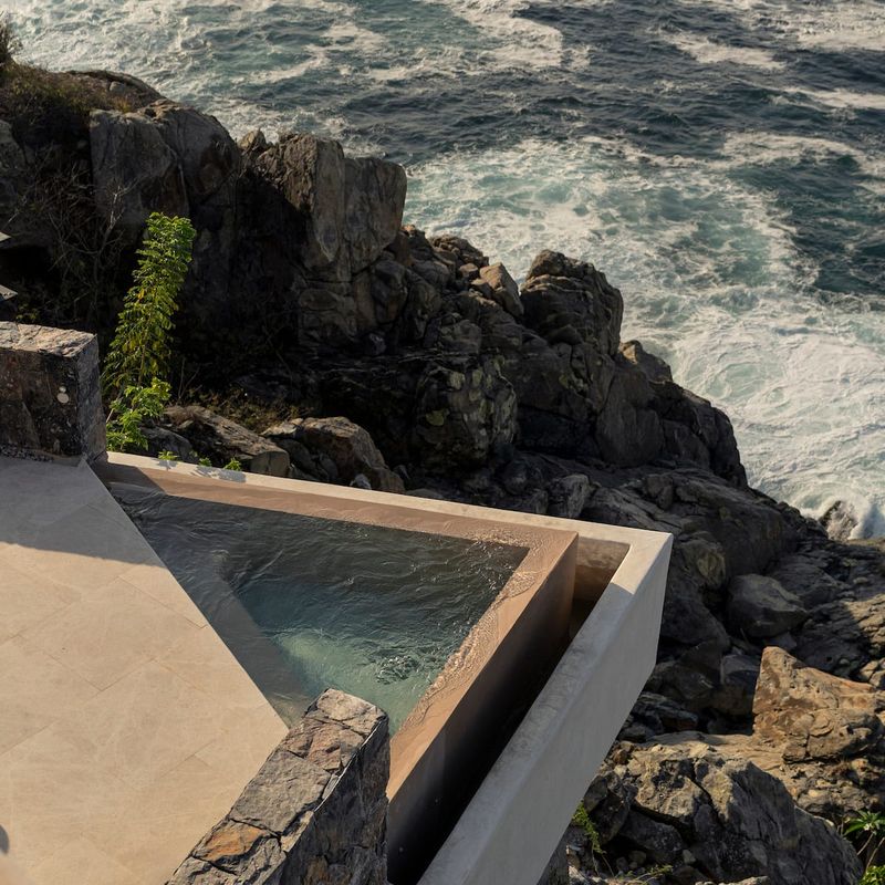 Luxury villa in Zihuatanejo