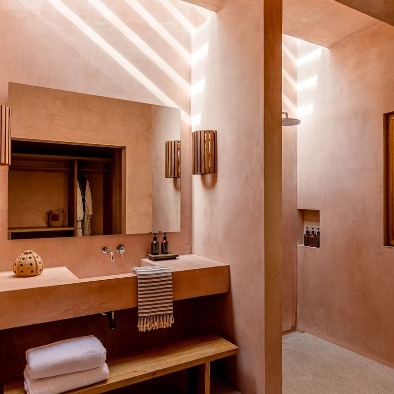 Beachfront Villa in Los Naranjos