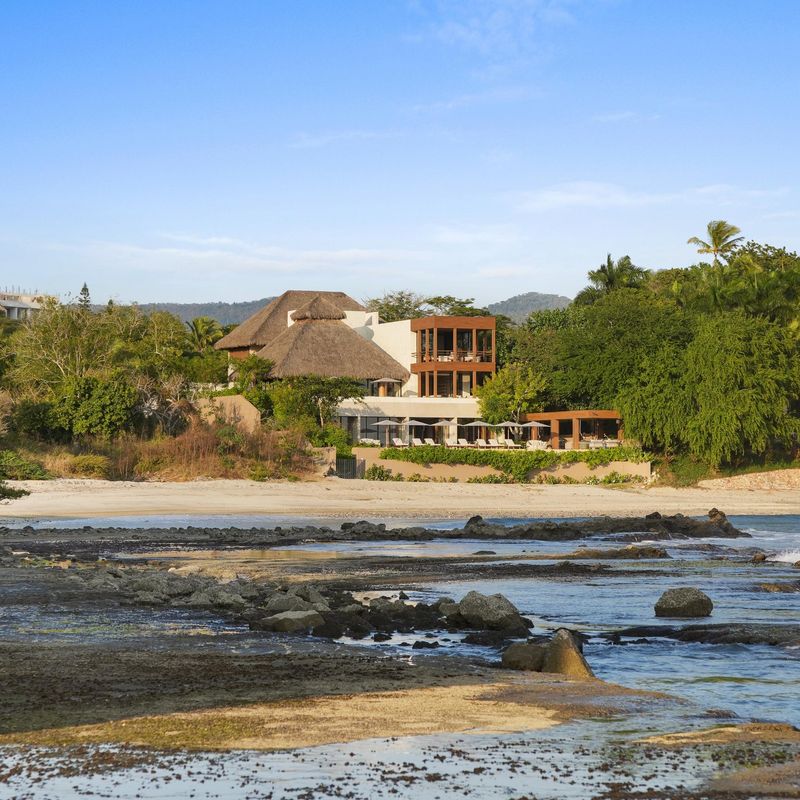 Oceanfront Villa in Paradise Coves