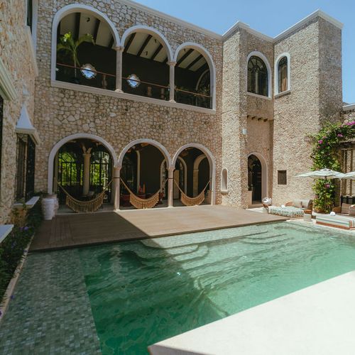 Mansion  in Centro