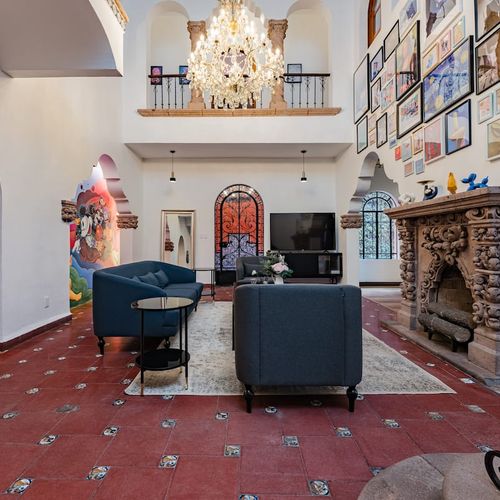 Large Home in Anzures