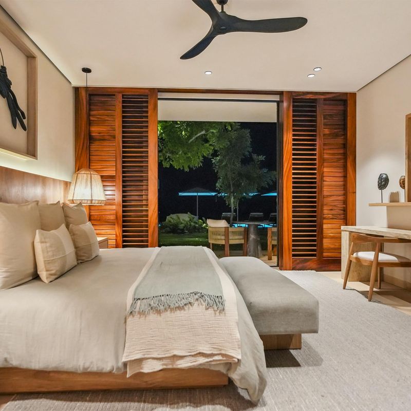 Oceanfront Villa in Paradise Coves