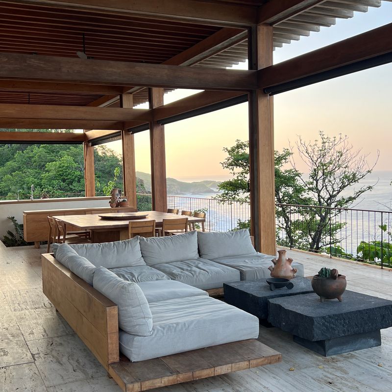 Cliffside Villa in Mazunte