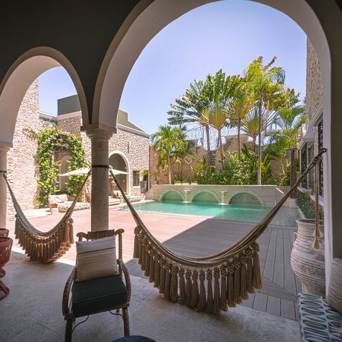 Mansion  in Centro
