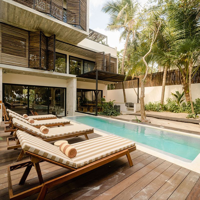 Beachfront Villa in Soliman Bay