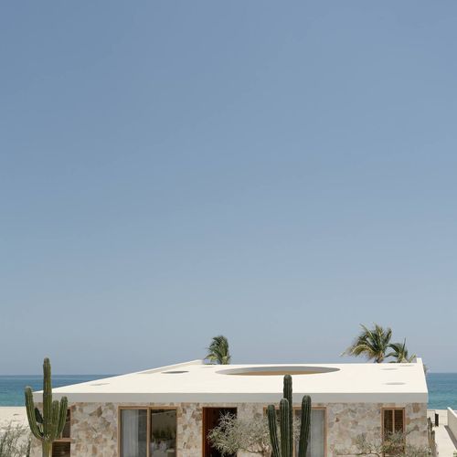 Beachfront Villa in La Ribera