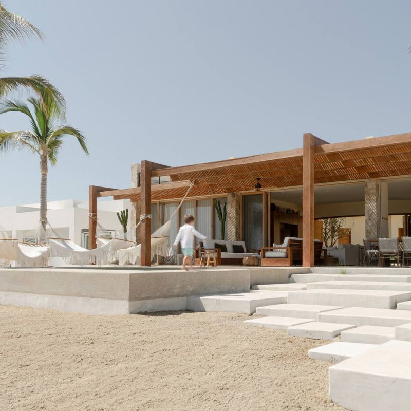 Beachfront Villa in La Ribera