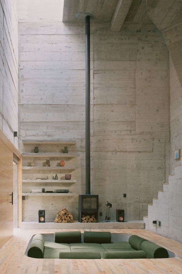 Brutalist Home in CDMX Mountains