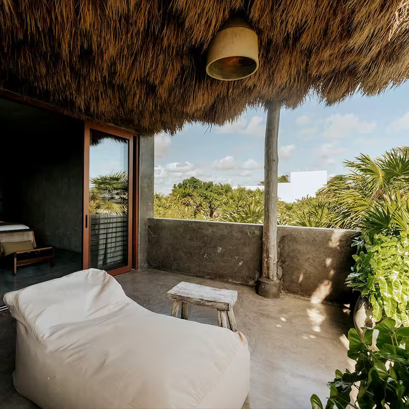 Beachfront Villa in Soliman Bay 