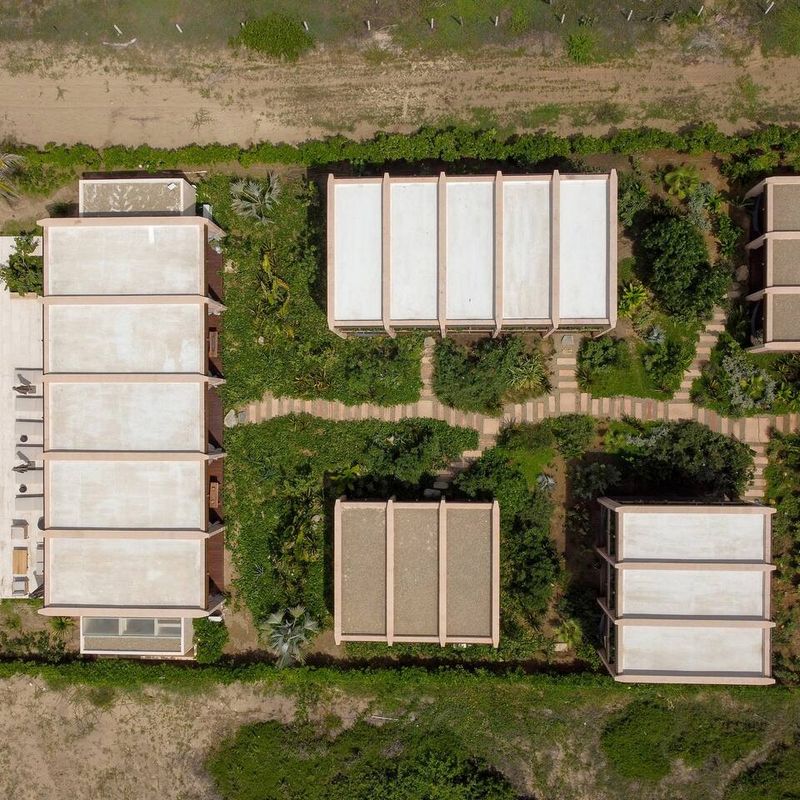 Beachfront Villa in El Rosedal