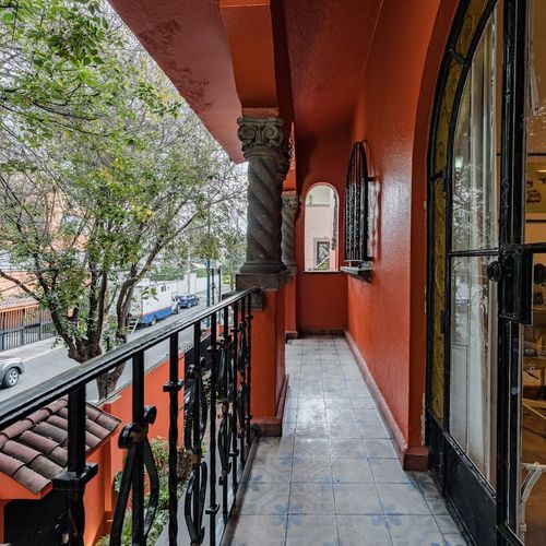 Large Home in Anzures