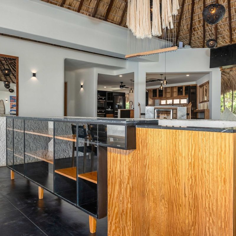 Oceanfront Villa in Santa María Colotepec