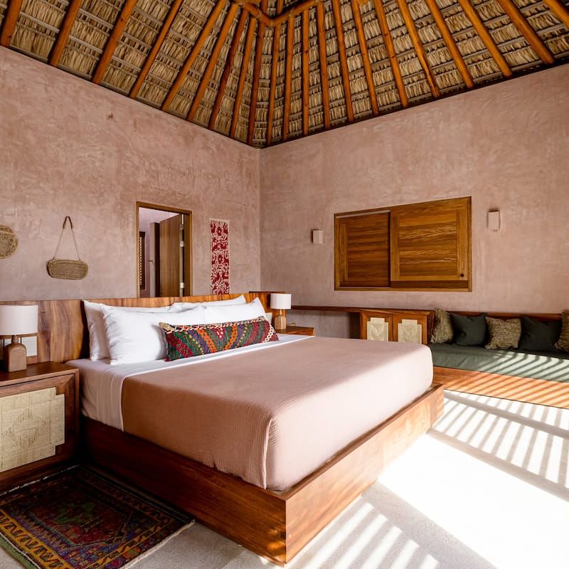 Beachfront Villa in Los Naranjos