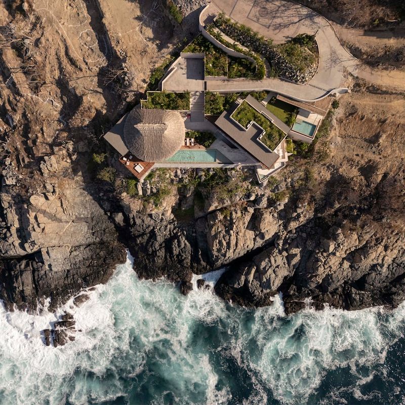 Luxury villa in Zihuatanejo