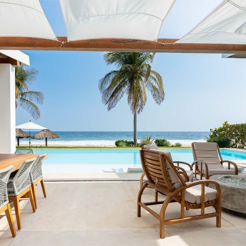 Beachfront Villa in Puerto Escondido