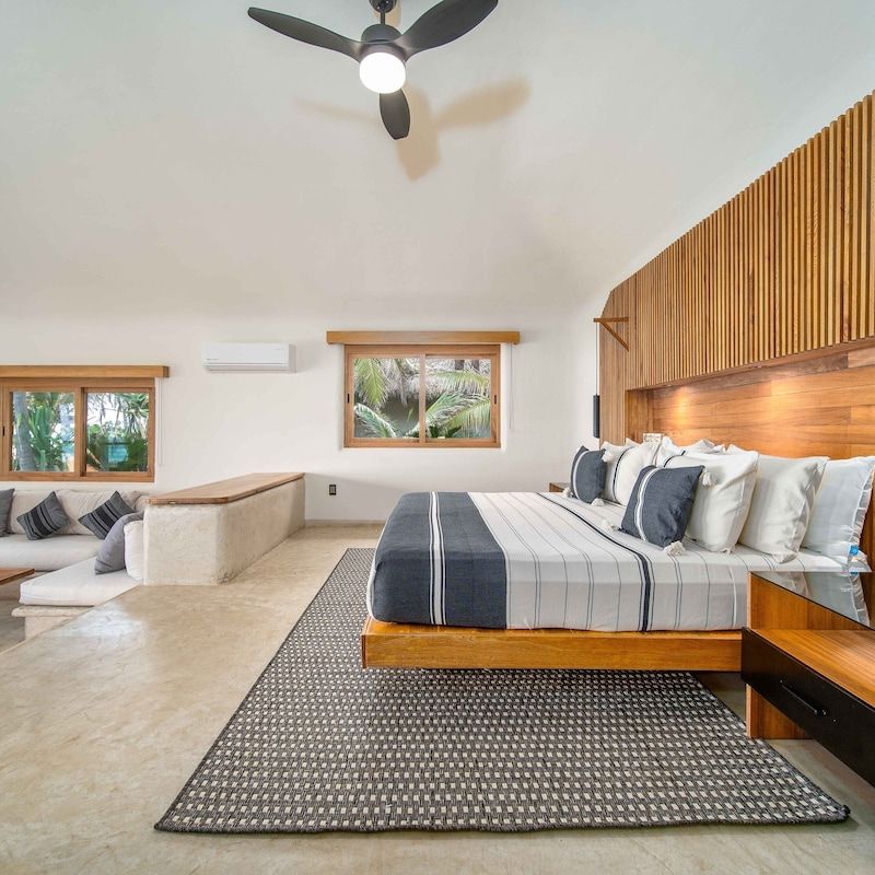 Oceanfront Villa in Santa María Colotepec