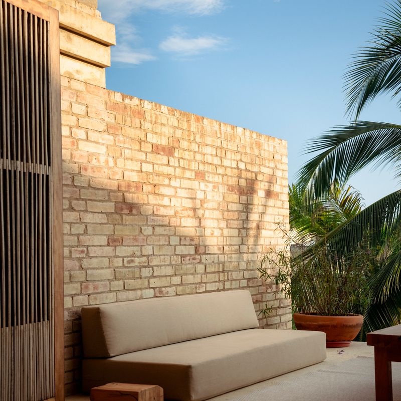 Designer Home in Ventanilla