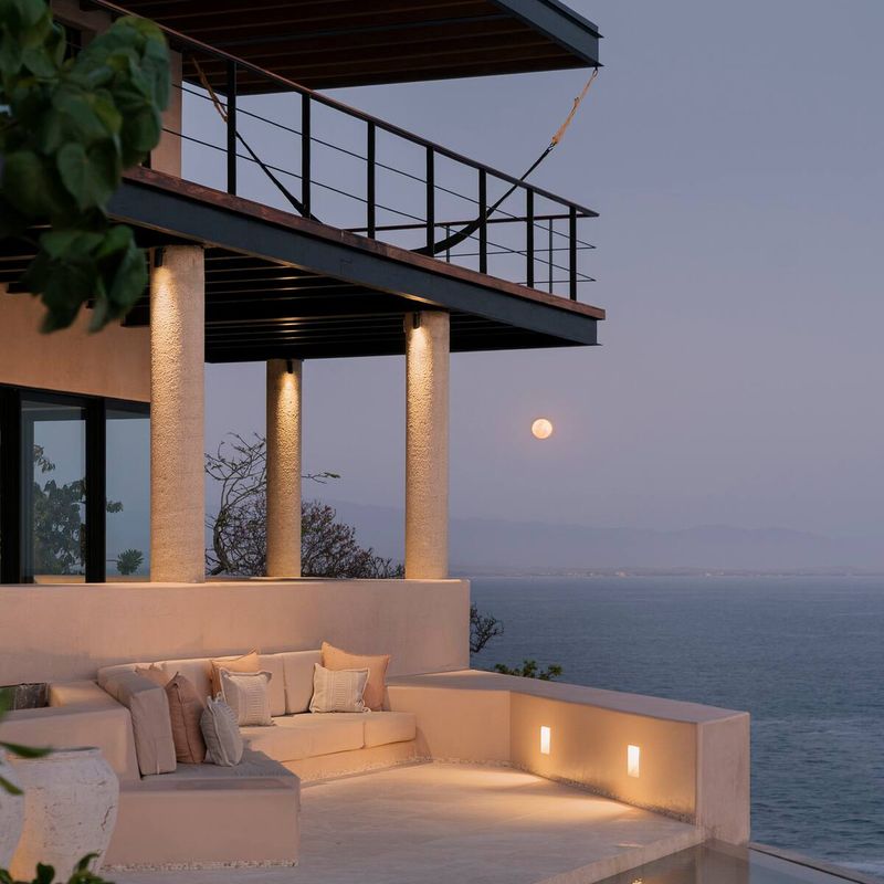 Luxury villa in Zihuatanejo
